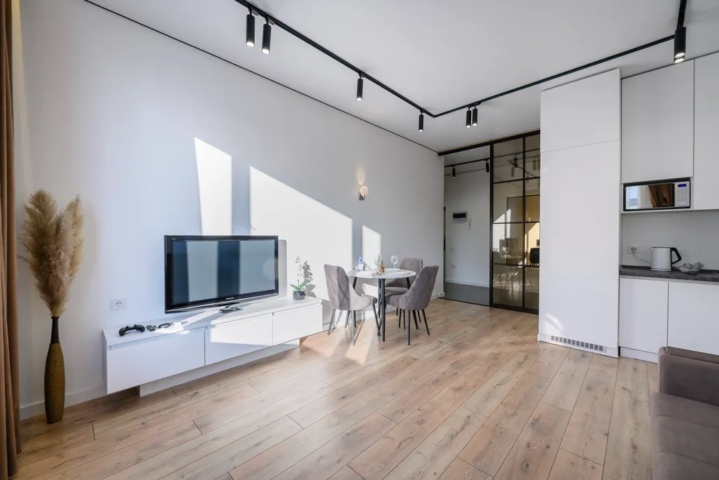 Новые апартаменты в ЖК R-House, 100 метров от Mega