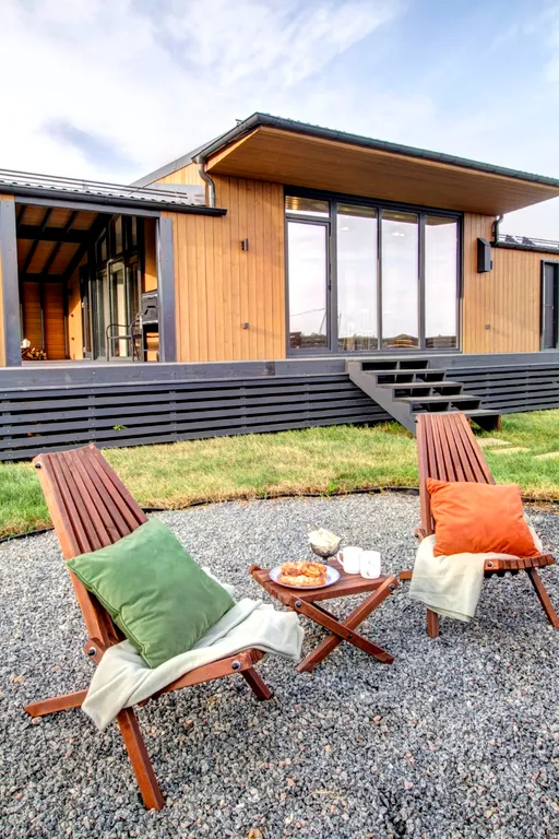 Уютный дoм с видом нa лес