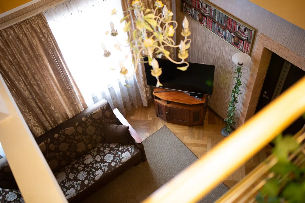 Коттедж 200м2 среди трех озер