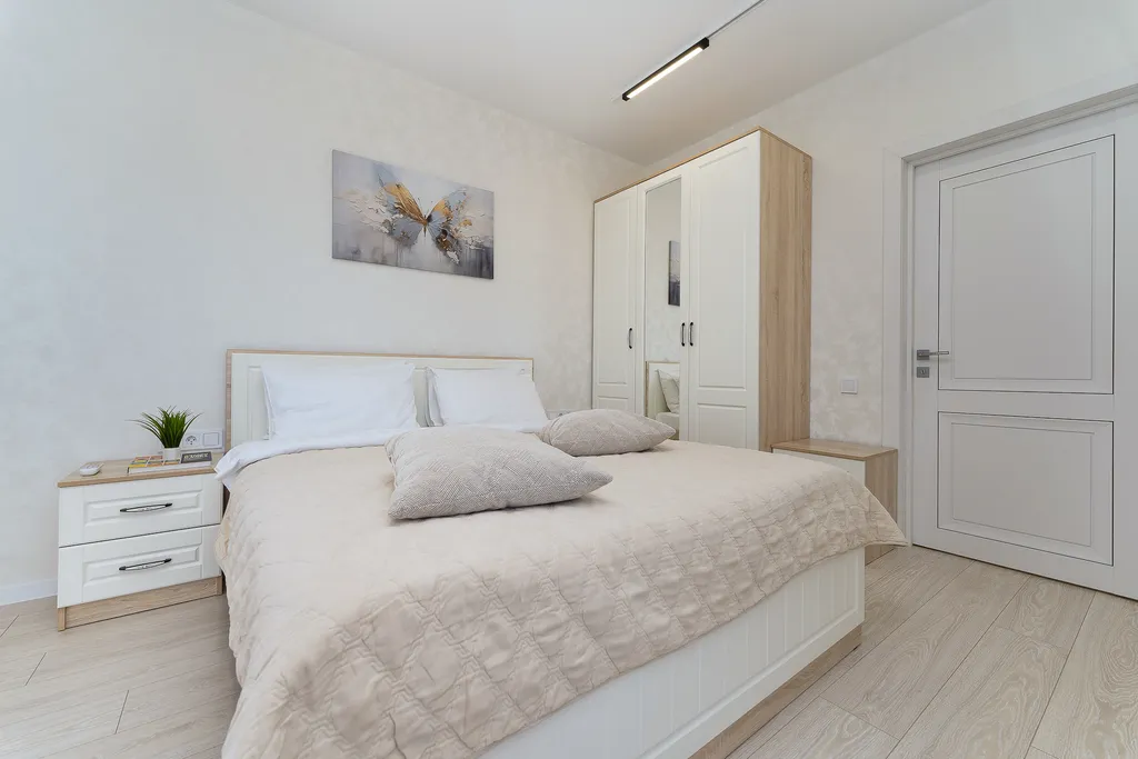 Трехкомнатная квартира у моря с балконом!