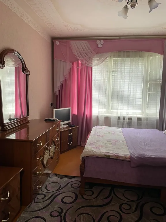 Двухкомнатная квартира с большой кухней