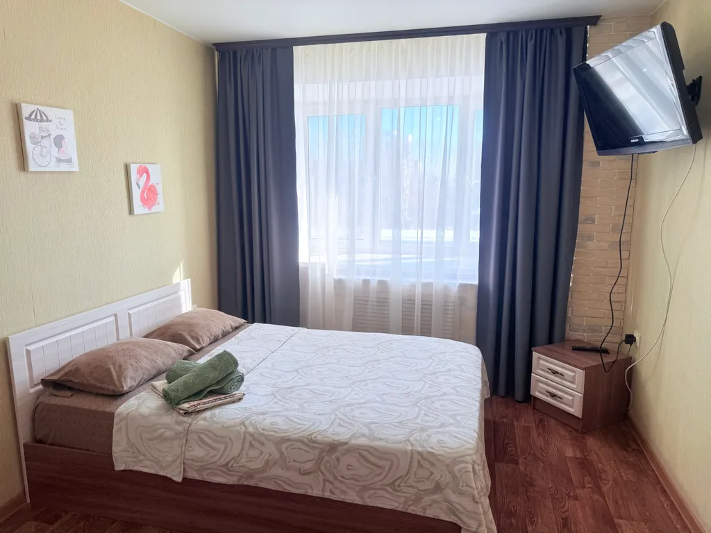 Уютная квартира в центре города, Нефтегаз — аренда посуточно в Тюмень