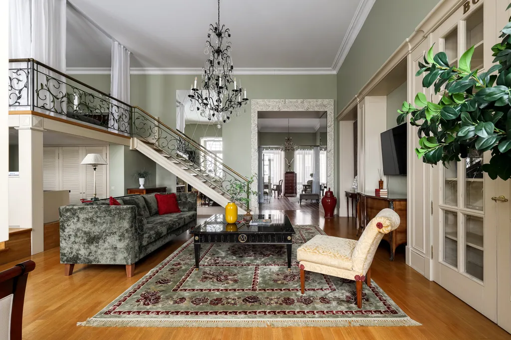 Вид на Мойку, у Невского, 2 этажа