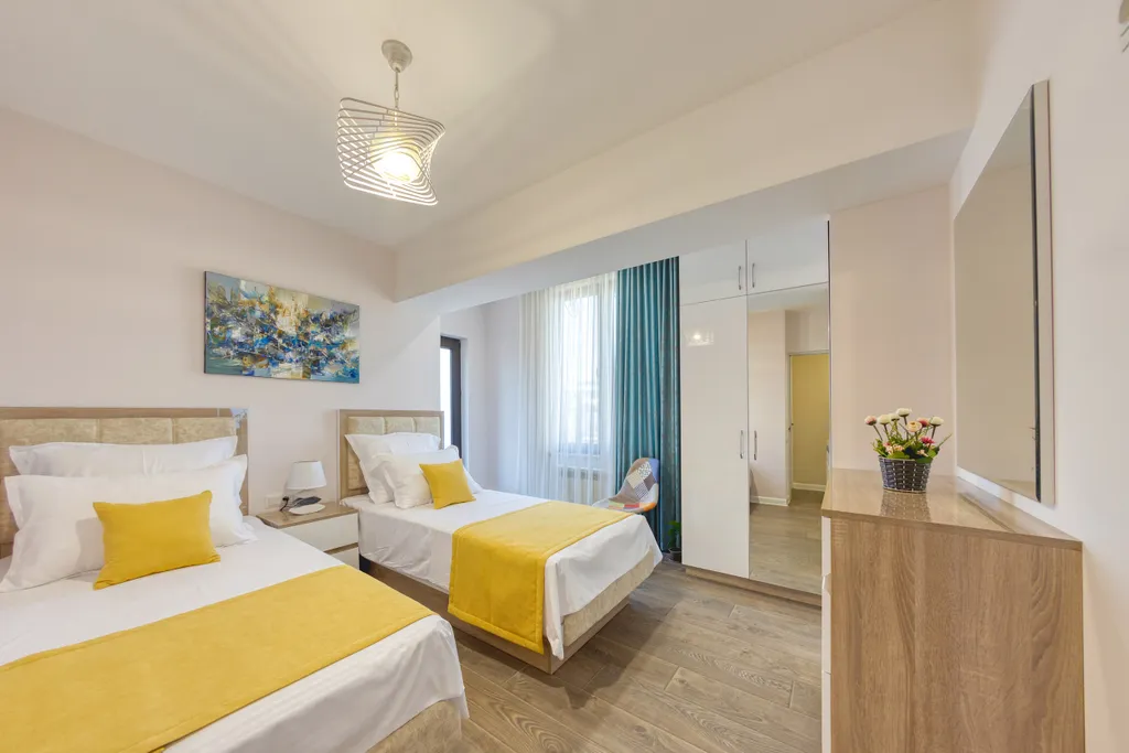 Sayat Nova 4 -Northern Avenue- -Opera House-