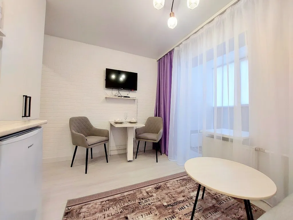 Новая студия с панорамным балконом в Новом городе у парка Прибрежный