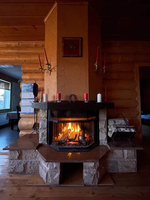 Коттедж на компанию