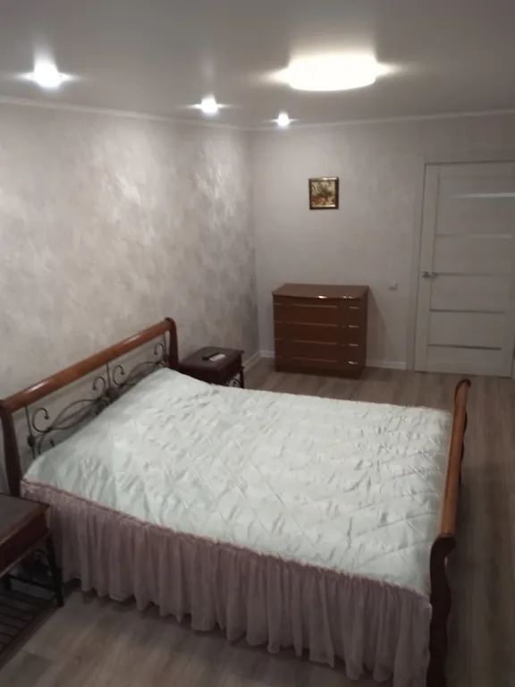 Уютная квартира в центре города — аренда посуточно в Энгельс