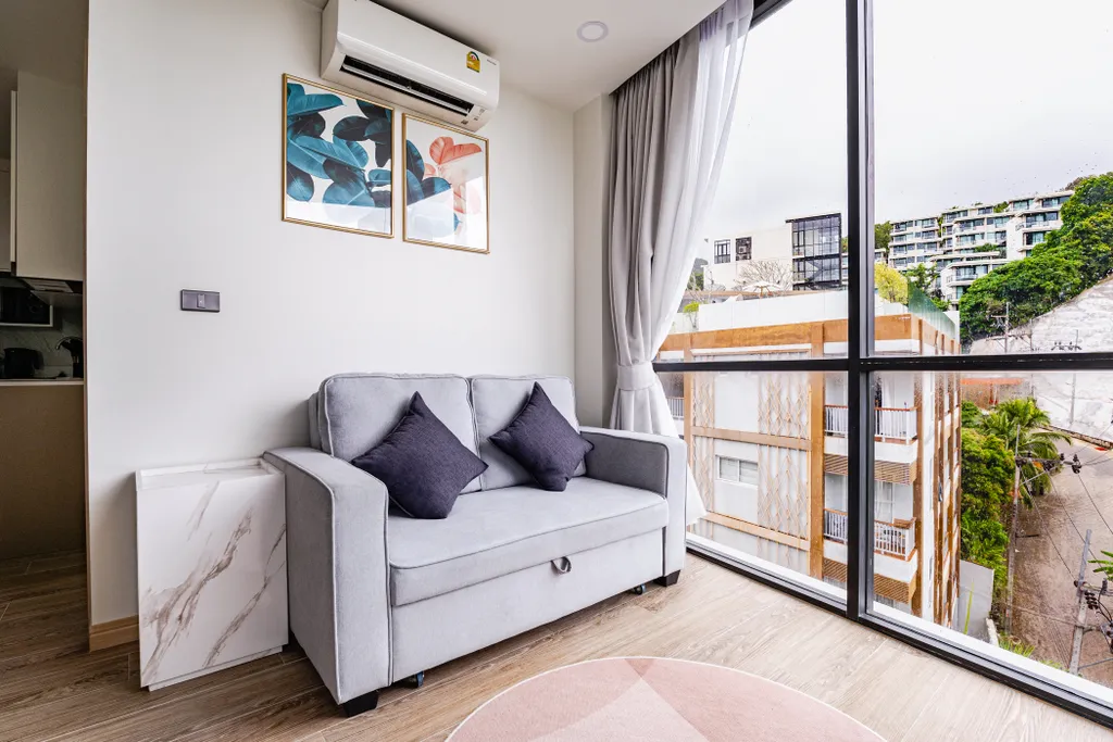 Новые апартаменты с видом на море у пляжа Карон