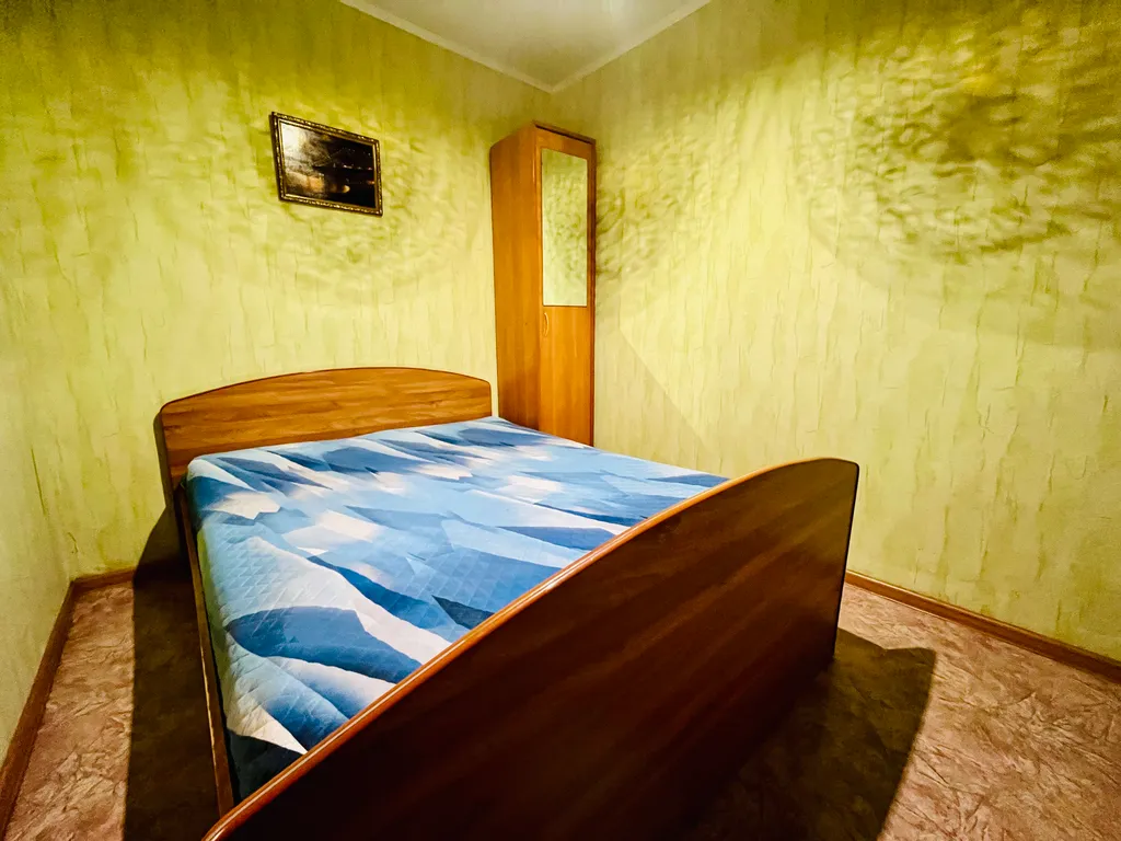 Трехкомнатная квартира с четырьмя раздельными спальными местами