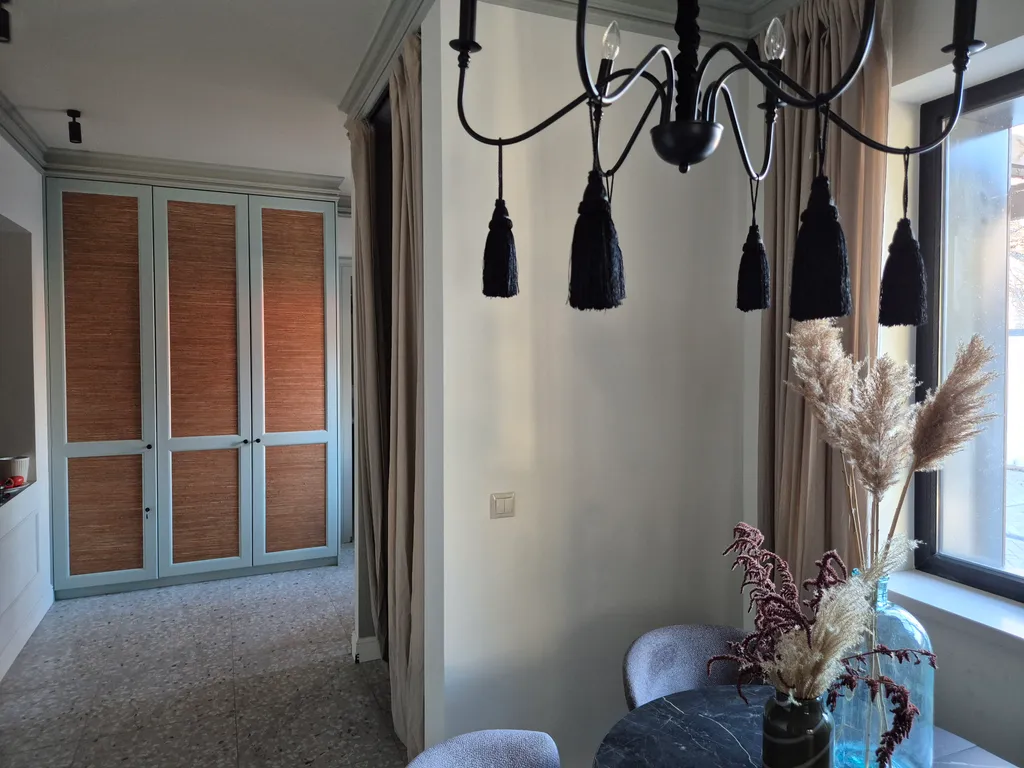 Дом в Кисловодске с авторскими интерьерами на стыке курорта и природы