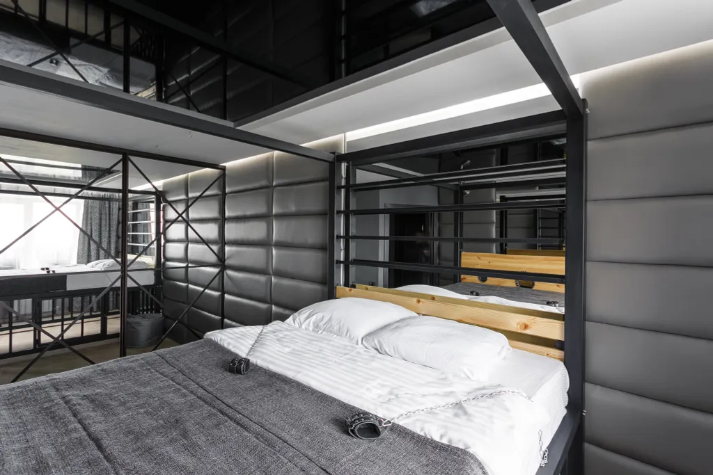 Серый кардинал