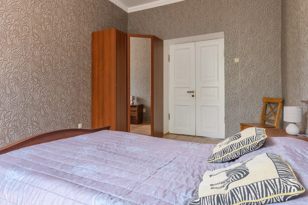 Роскошная квартира с балконом и парковкой рядом с Петропавловкой