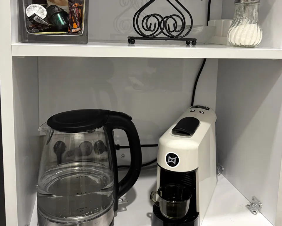 Уютно и стильно в центре города, близко к старому Тбилиси