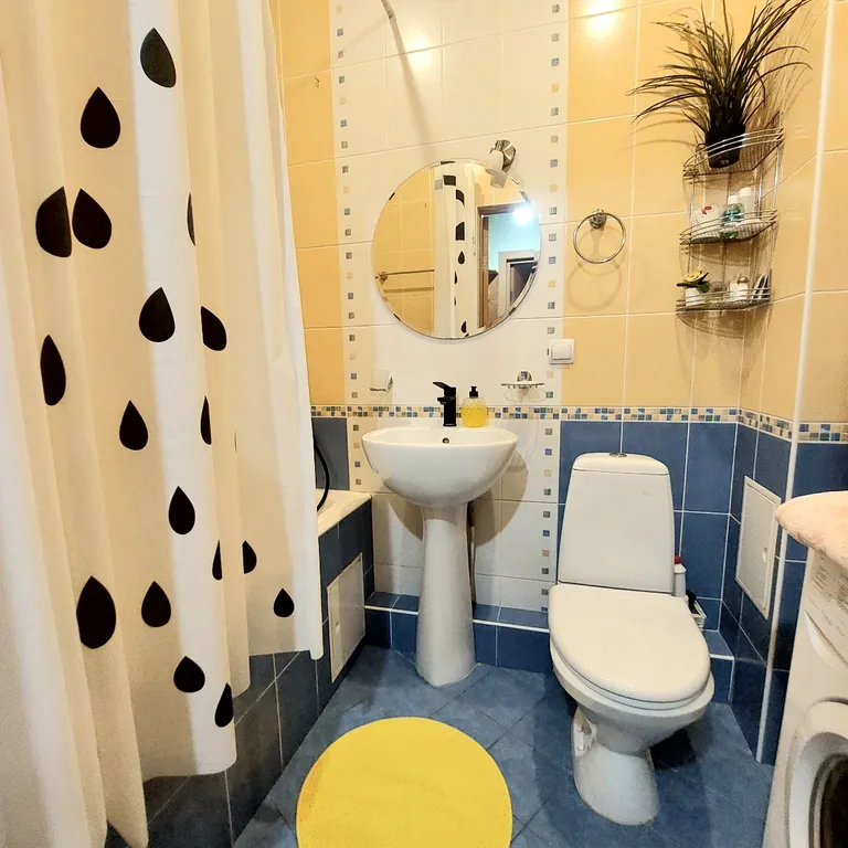 Квартира с верандой в центре