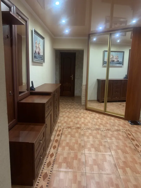Квартира Трехкомнатная квартира в центре Парус — Калининград