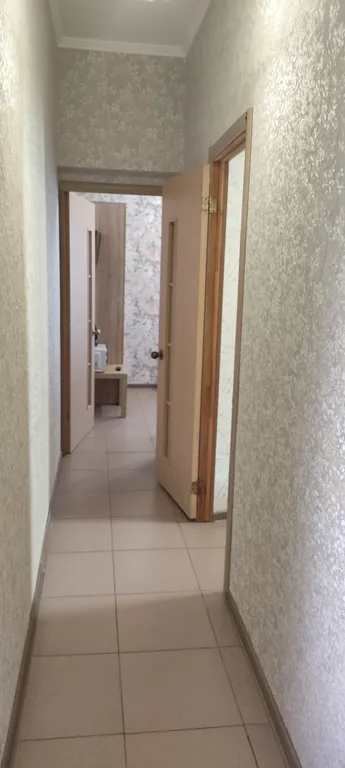 Семейный двухкомнатный номер с изолированными комнатами и с балконом