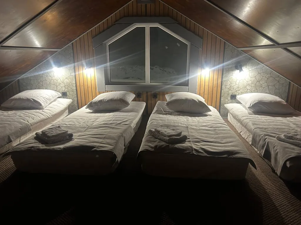 Коттедж Апартаменты с видом на горы — Шерегеш