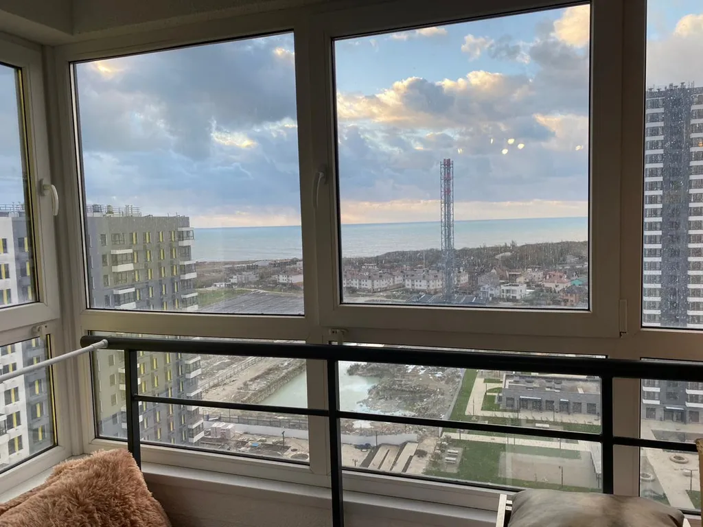 Однушка с видом на море