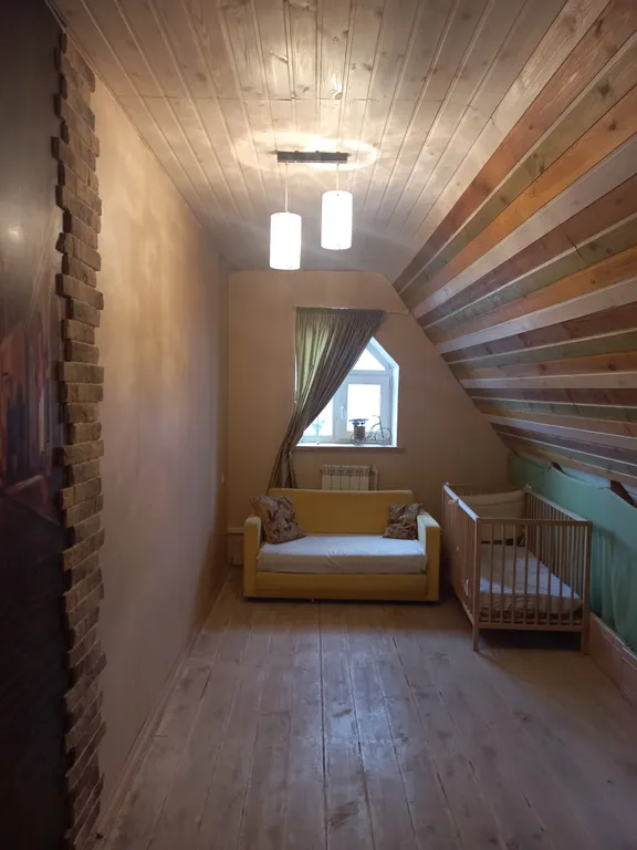 Частный дом в деревне в 15 километрах от центра города