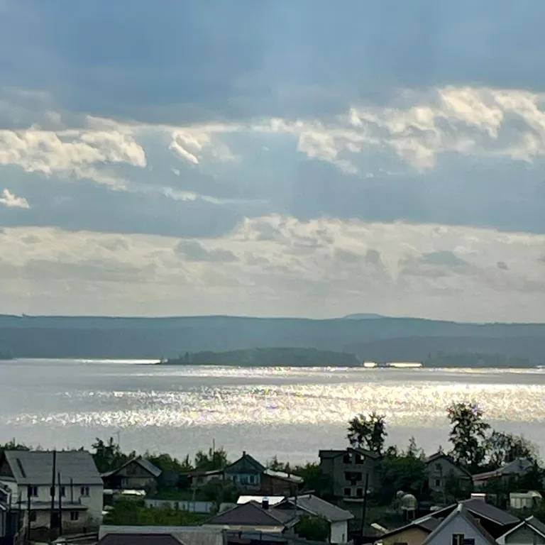 Студия с видом на озеро