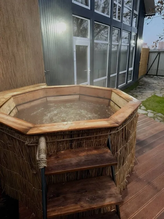 Каменный домик с чаном в Москве