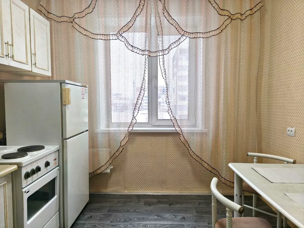 Квартира Однокомнатная квартира на Взлетке с видом на тихий двор — Красноярск