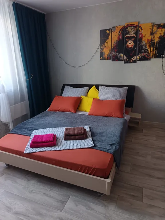 Большая, тёплая, уютная квартира с отдельной кухней в тихом районе