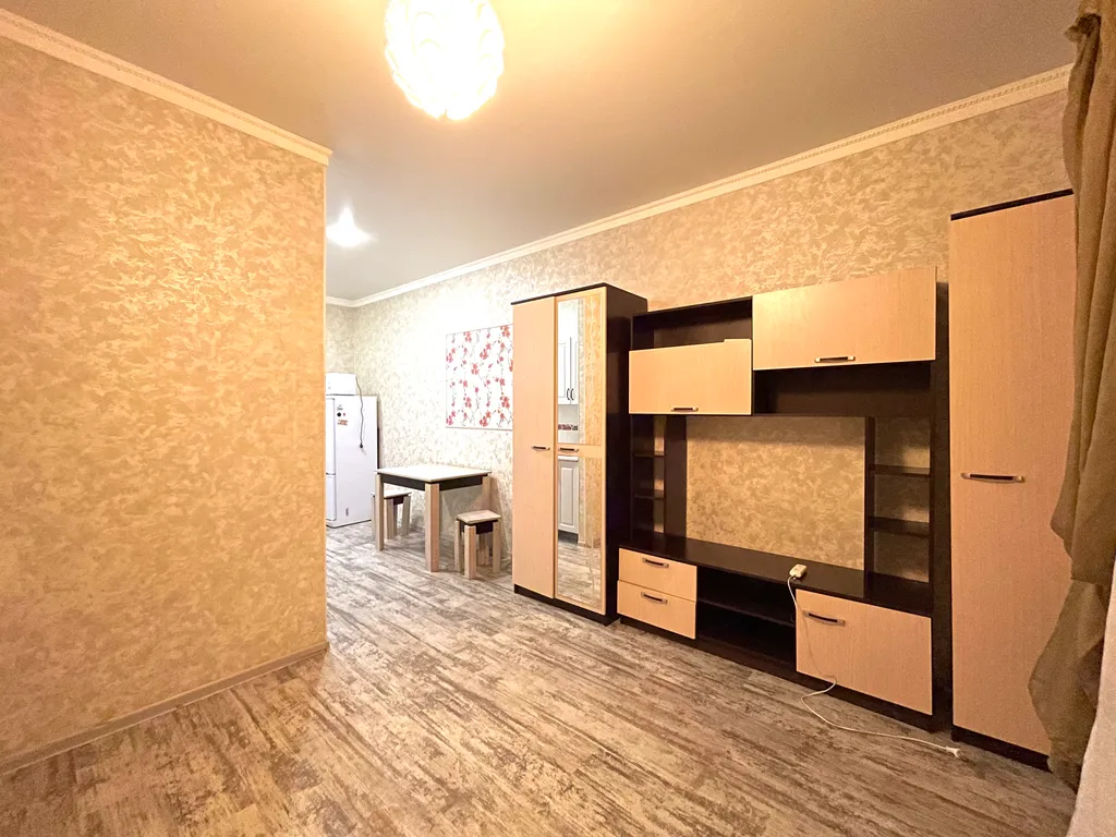 Студия с ремонтом в центре Левенцовки