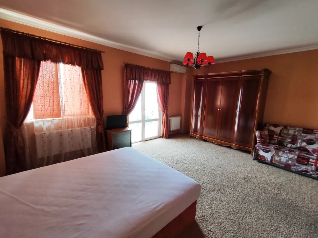 Апартамент с уютным двориком в Мисхоре, в частном доме