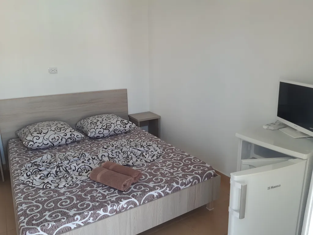 Квартира Квартира Двух местный номер с видом на бассейн и горы — Судак