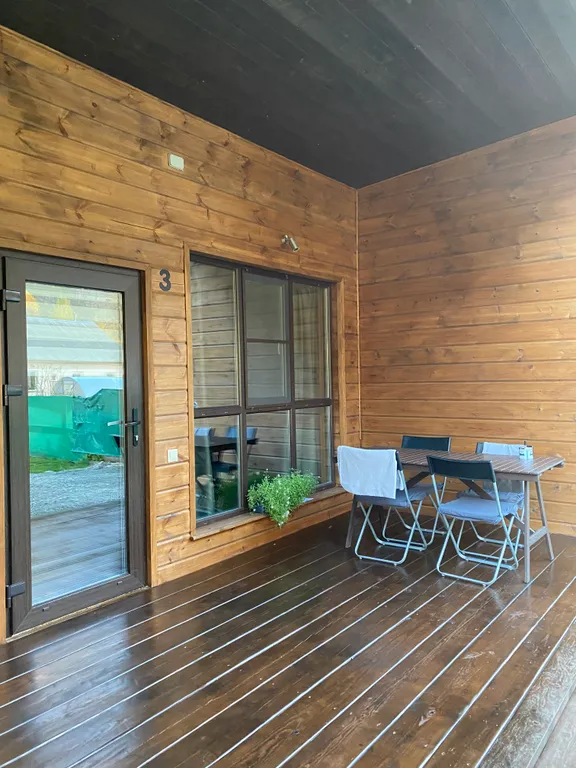 Двухкомнатный дом с видом на гору