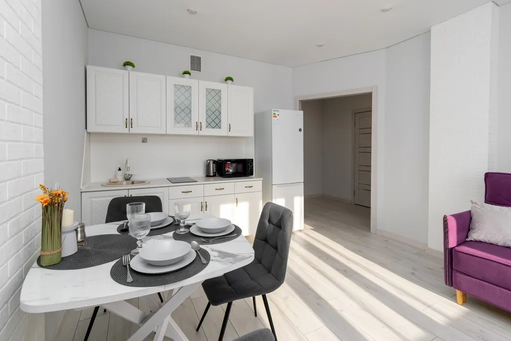 День Ночь - шикарная изюминка Purple в тихом центре