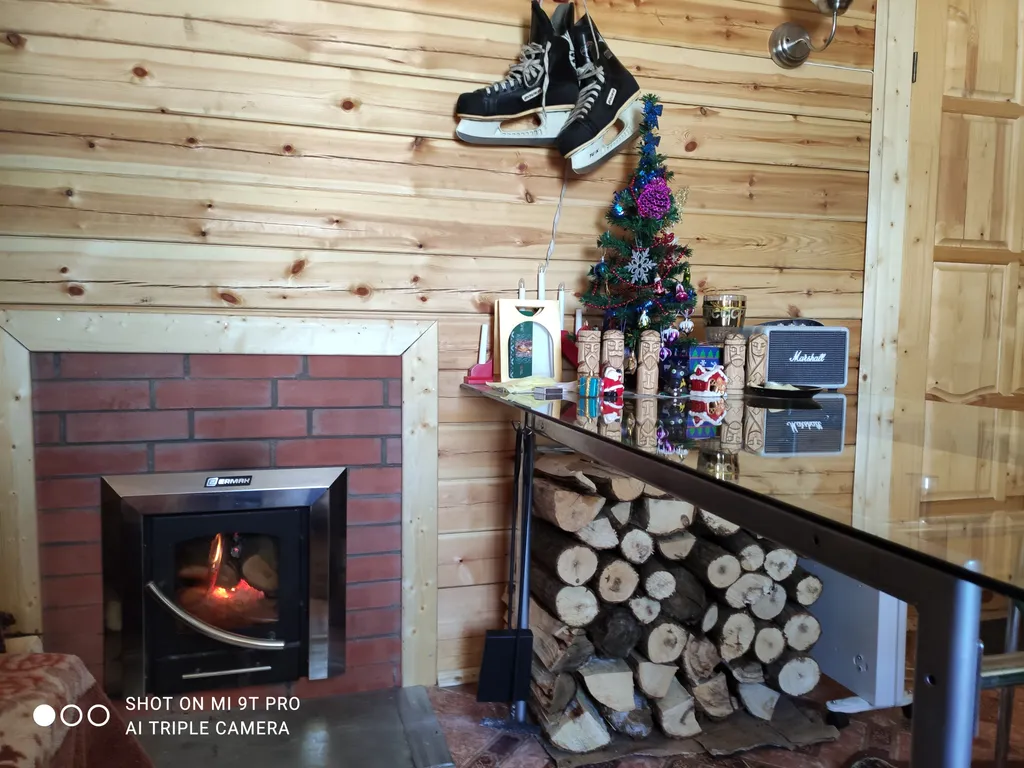 Домик-баня на берегу реки Псижа и выходом в озеро Ильмень