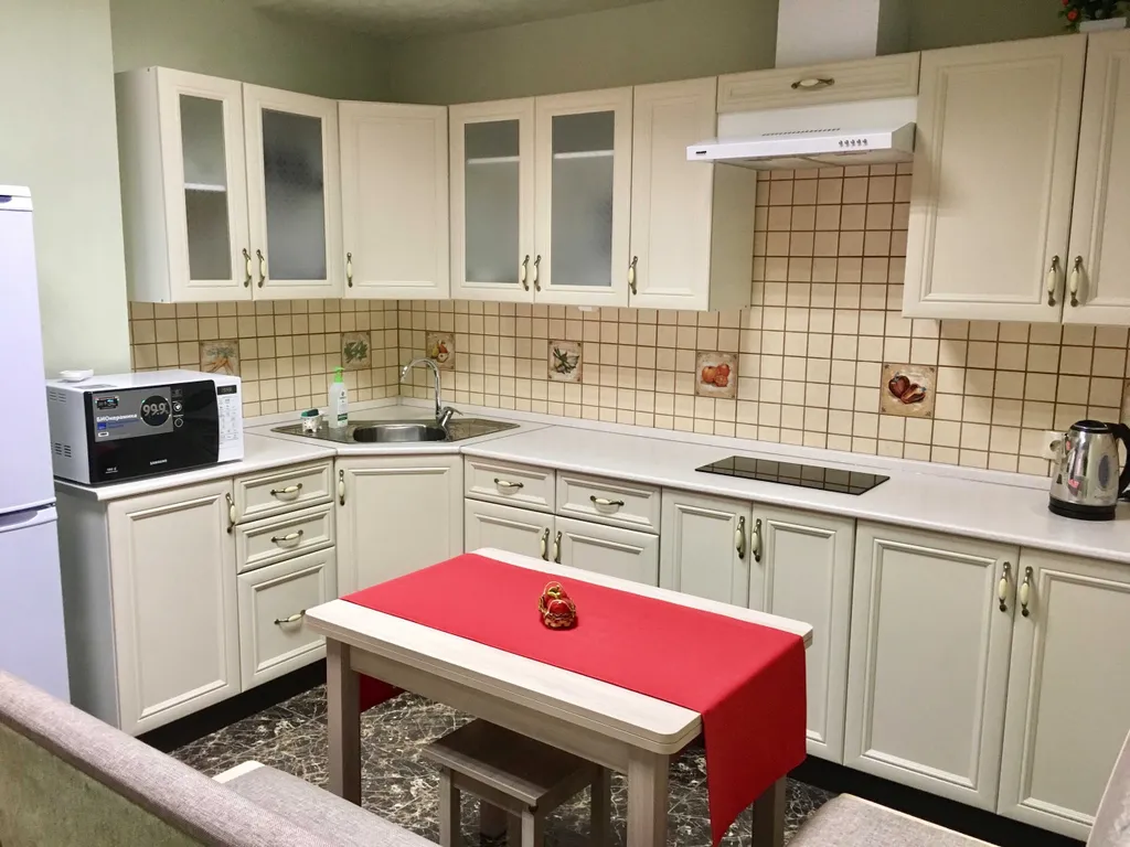 Светлая квартира с оборудованной кухней у моря — аренда посуточно в Адлер