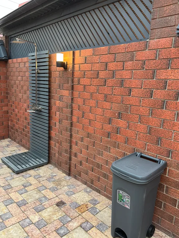 Двухэтажный коттедж на берегу Каспийского моря