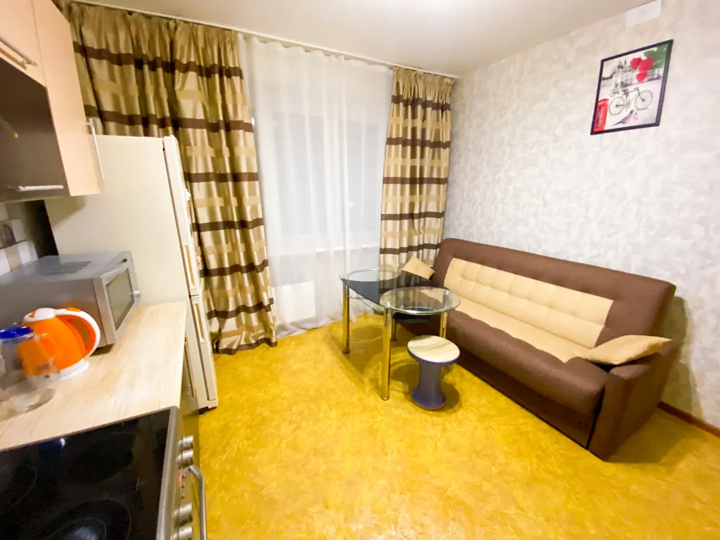 Апартамент двухкомнатный у ТЦ Рио Иваново, эконом