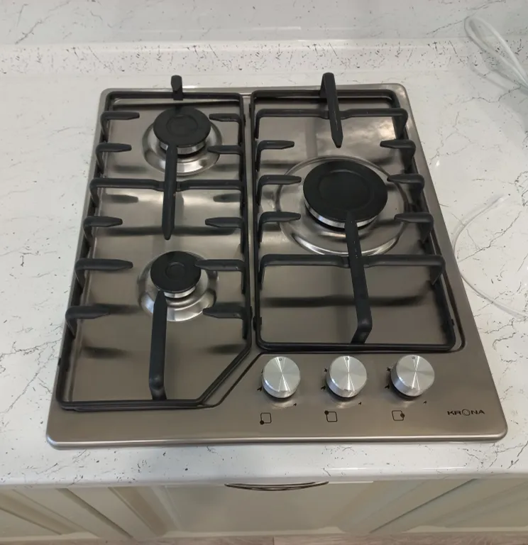 Любимый уголок у глобуса