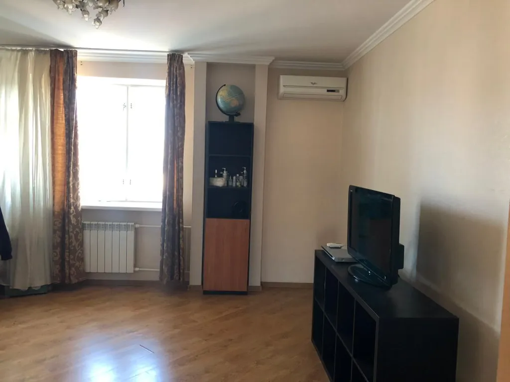 Квартира Двухкомнатная квартира рядом со станцией метро и ТЦ — Казань