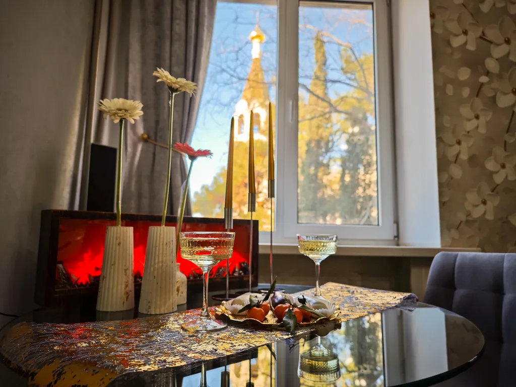 Квартира Квартира Счастье жить в Севастополе в самом центре с видом на Покровский собор — Севастополь