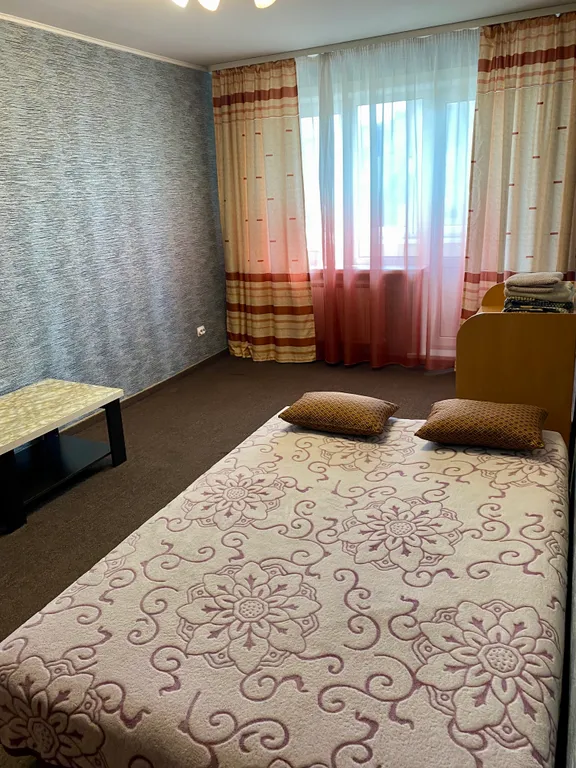 2-комнатная квартира рядом с центром города