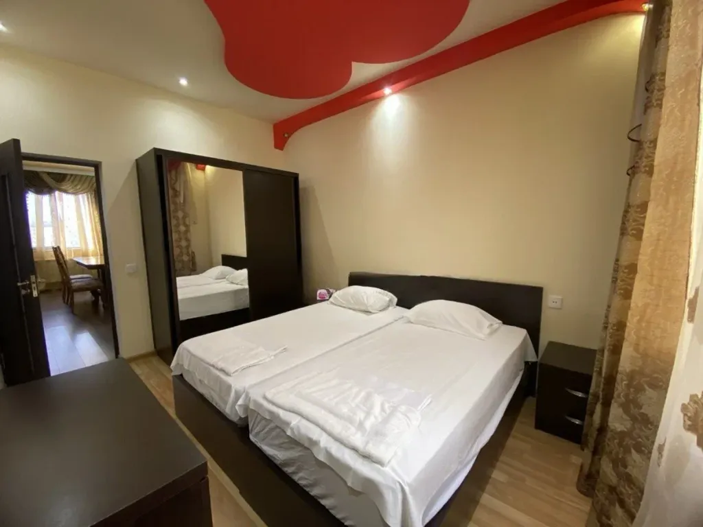 Large 5 bedroom luxury villa