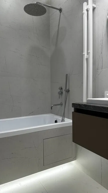 2-комнатная квартира с дизайнерским ремонтом