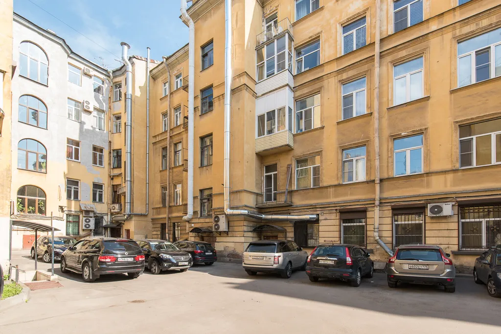 Квартира Квартира с балконом возле Летнего сада — Санкт-Петербург