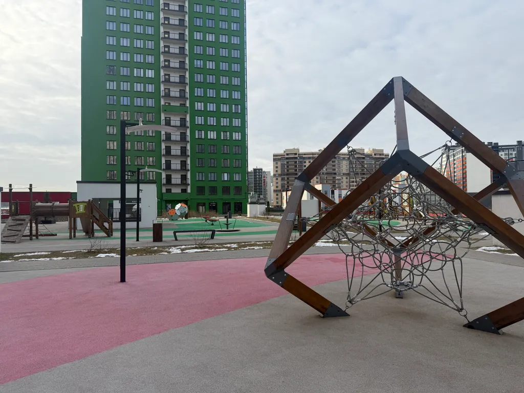 Студия с бесконтактным заселением