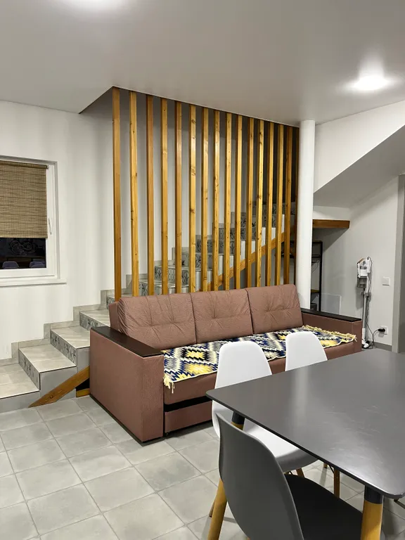 Уютный дом у моря с террасой, баней и теплым бассейном