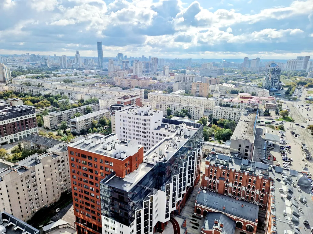 Квартира Квартира Видовая студия в центре у вокзала — Екатеринбург