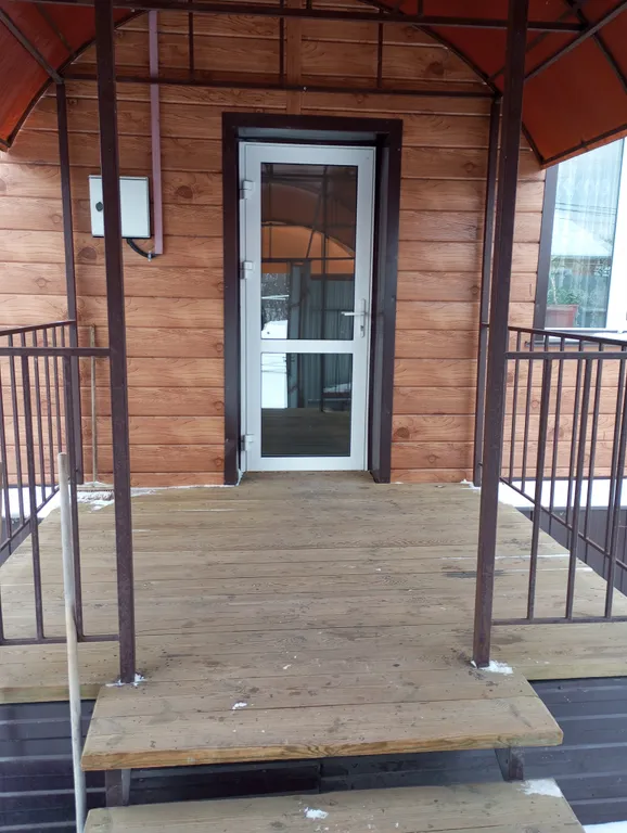 Дом на окраине города