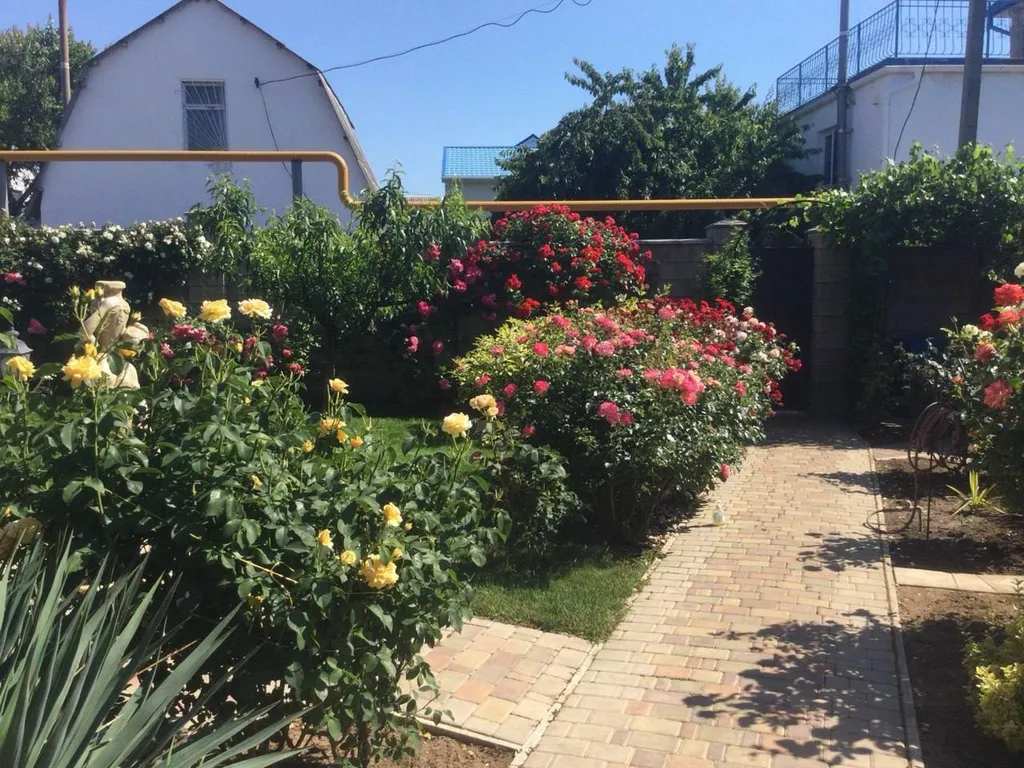 Коттедж Домик Прованс — аренда посуточно в Осипенко