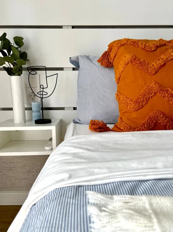 Стильный белоснежный апартамент в центре города, бесконтактный заезд