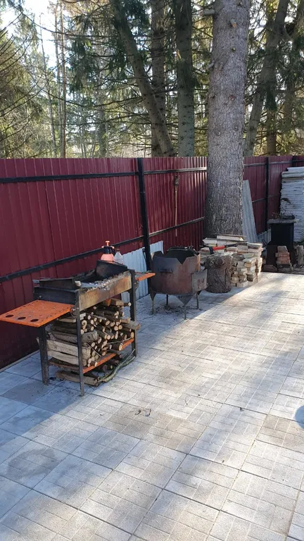 Жёлтая комната в коттедже